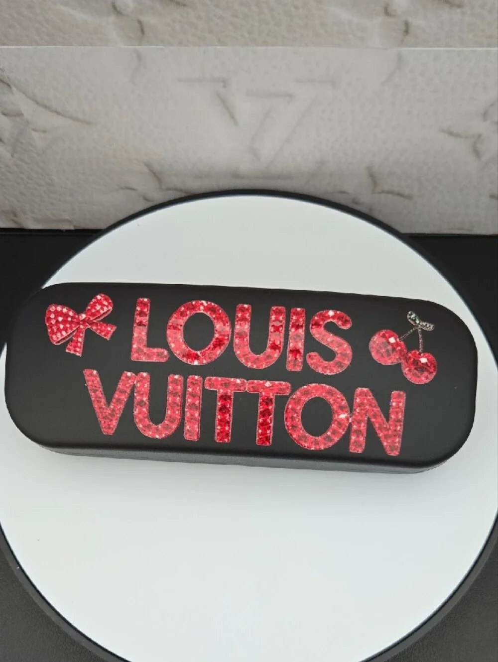 LUX SUNGLASSES CASE